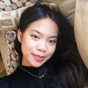 Meet your Posher, Mia